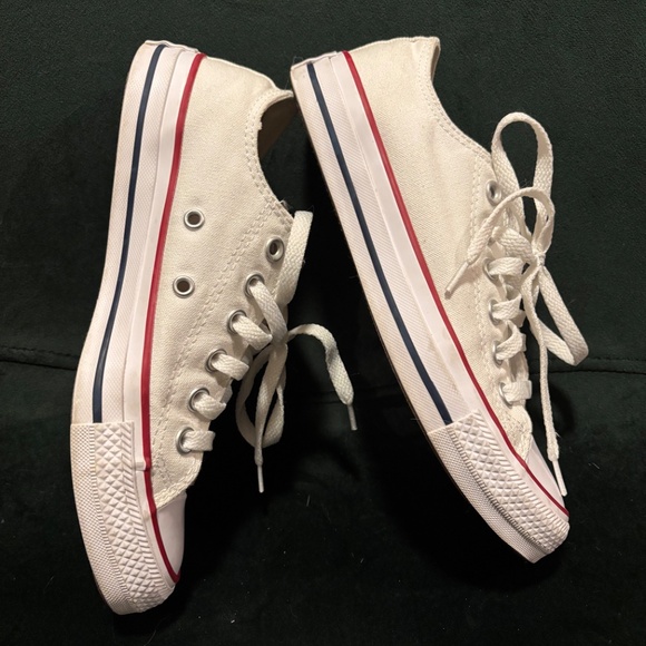 Converse White Low-Tops - Picture 6 of 10
